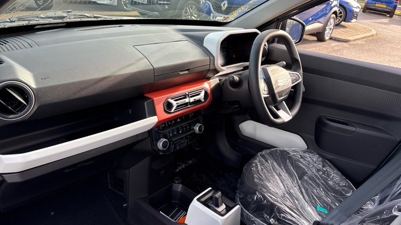 Dacia Spring 27kWh Expression 65 48kW 5dr Auto Electric Hatchback